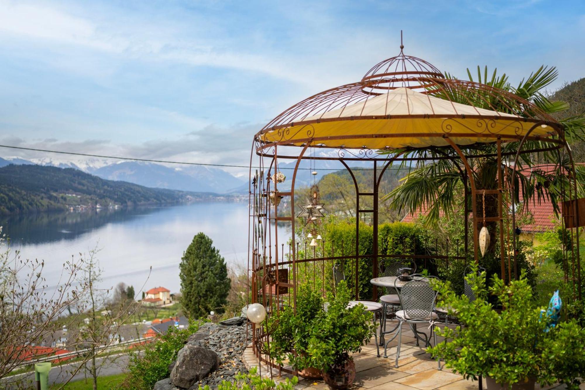 Fruhstuckspension Gotzfried-hof Guest house Millstatt