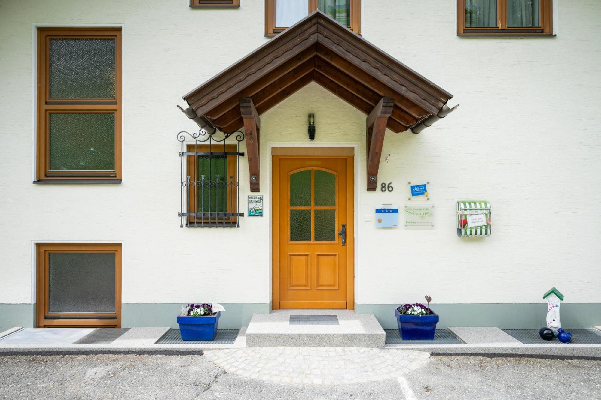 Götzfried-hof 3*